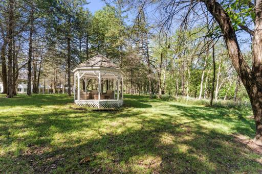 A spot to bird watch, read, or celebrate a special occasion.