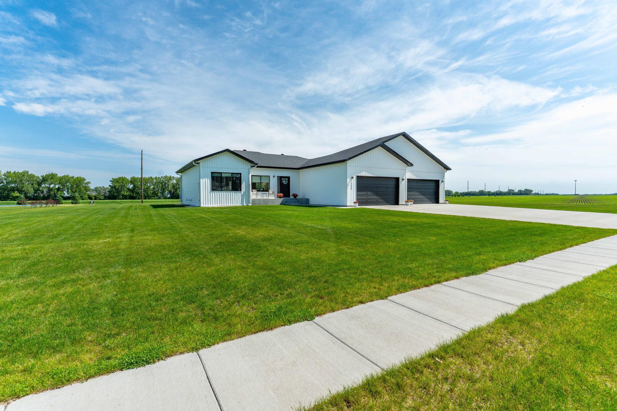 1426 Summerwood Trl Dilworth-103.jpg