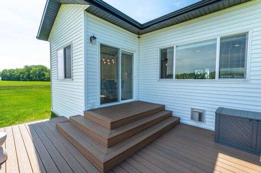 1426 SUMMERWOOD Trail W, Dilworth, MN 56529