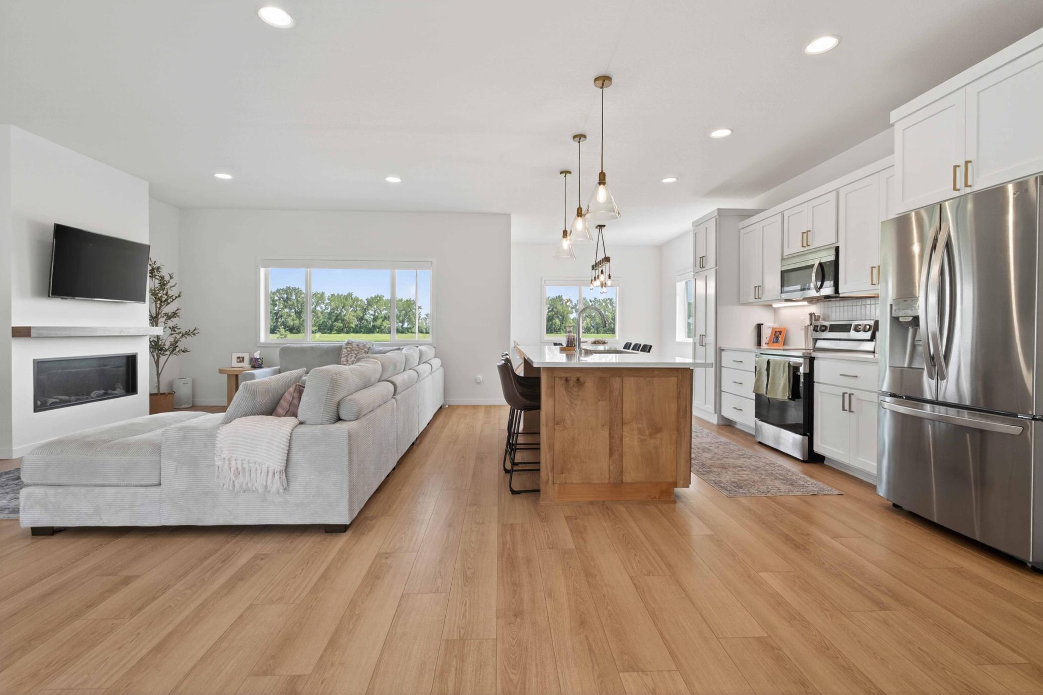 1426 Summerwood Trl Dilworth-202.jpg