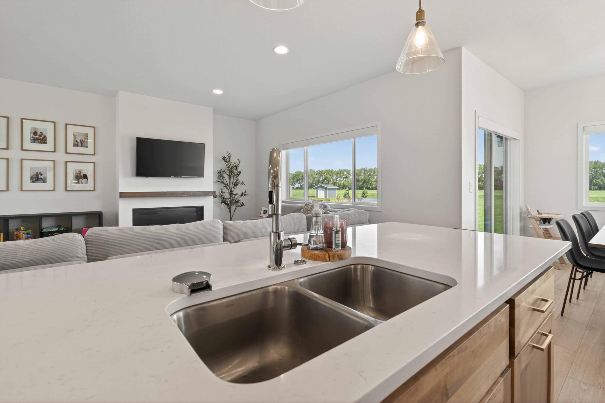 1426 Summerwood Trl Dilworth-209.jpg