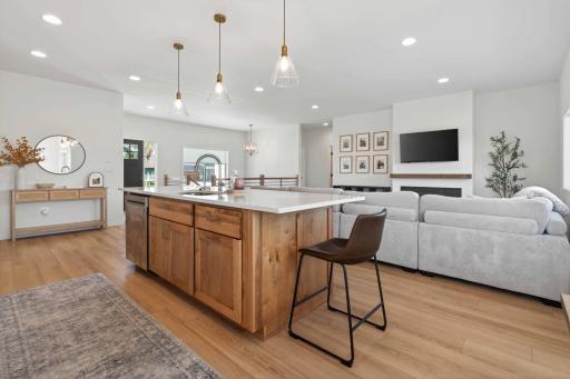1426 SUMMERWOOD Trail W, Dilworth, MN 56529