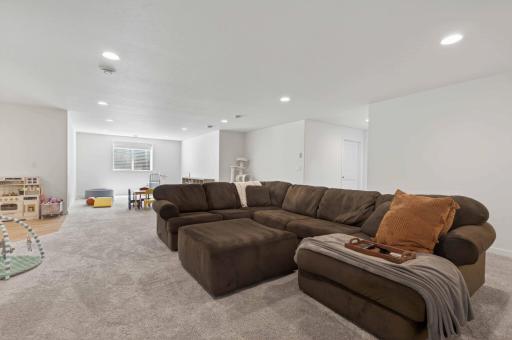 1426 SUMMERWOOD Trail W, Dilworth, MN 56529