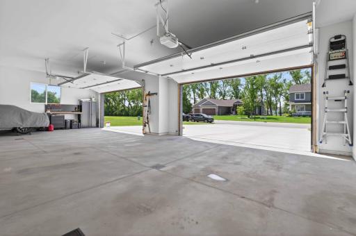 1426 SUMMERWOOD Trail W, Dilworth, MN 56529
