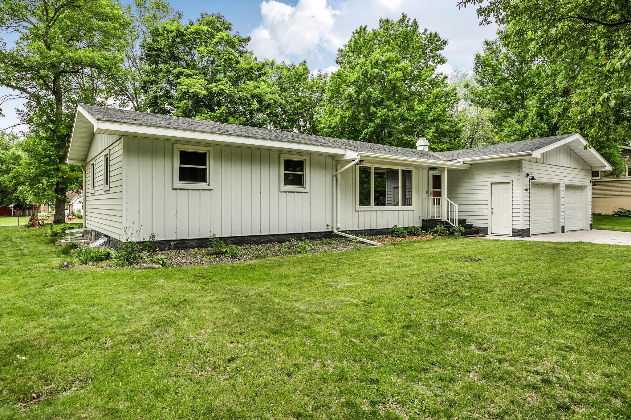 Ample yard space for all your outdoor activities.