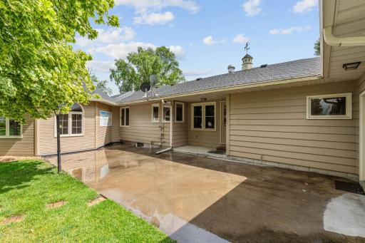 719 Park Avenue, Hamburg, MN 55339