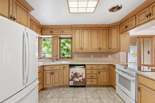 719 Park Avenue, Hamburg, MN 55339