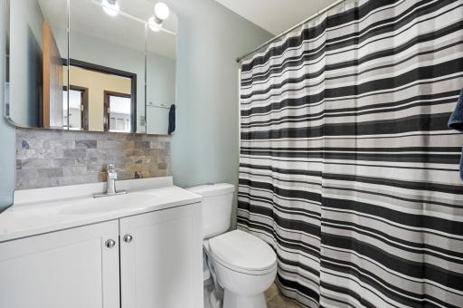 341 Prairiewood Circle S, 208, Fargo, ND 58103