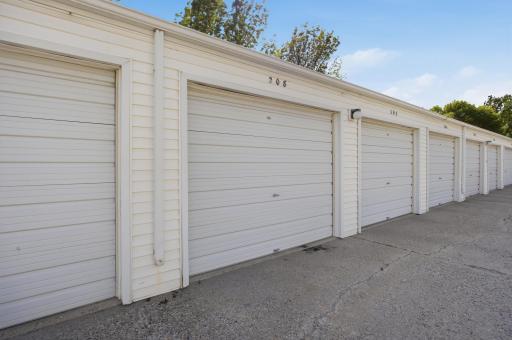 341 Prairiewood Circle S, 208, Fargo, ND 58103