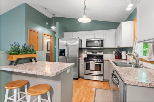735 Marigold Drive, Cambridge, MN 55008