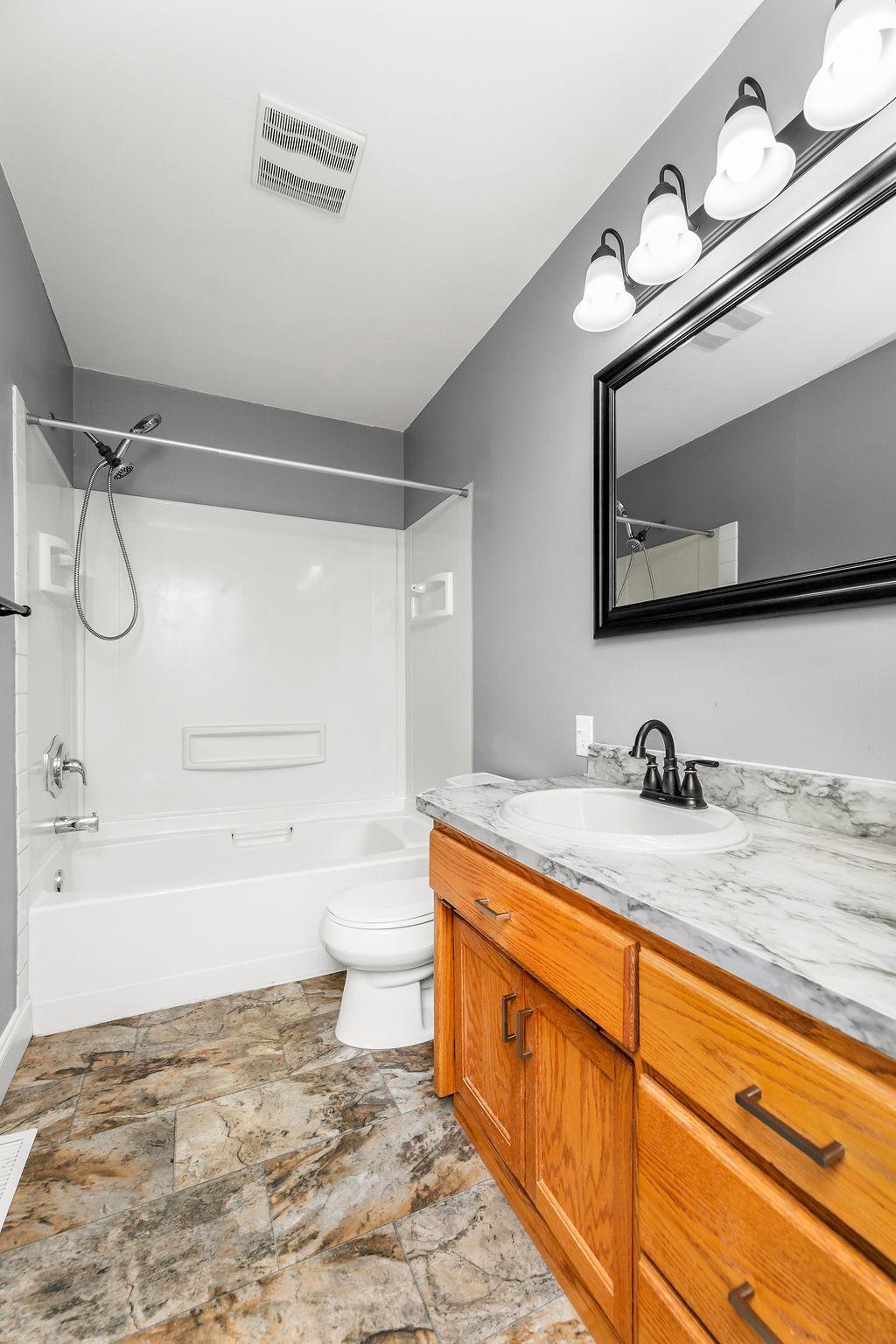 Main floor Full Bathroom
