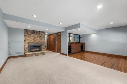 9708 Mill Creek Drive, Eden Prairie, MN 55347