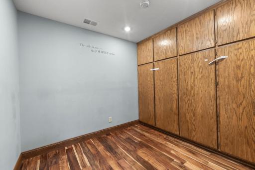 Extra flex room in lower Mettille for office space exercise room or add a craft.