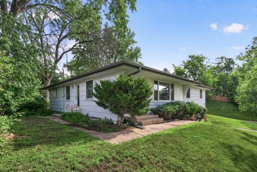 8912 Tretbaugh Drive, Minneapolis, MN 55431