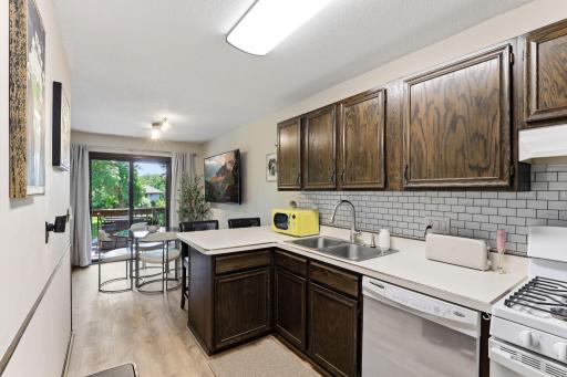 12000 71st Place N, Maple Grove, MN 55369