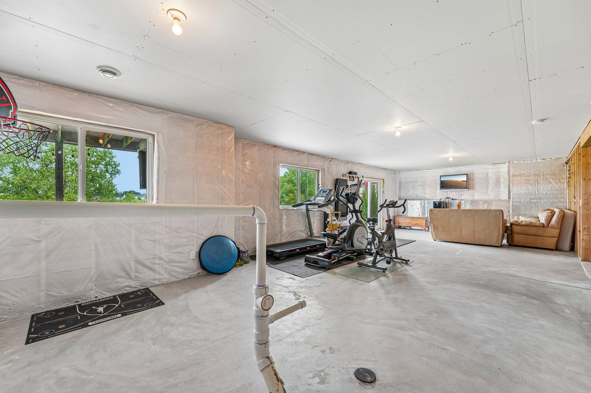 46-web-or-mls-208th St N-S0906-046.jpg