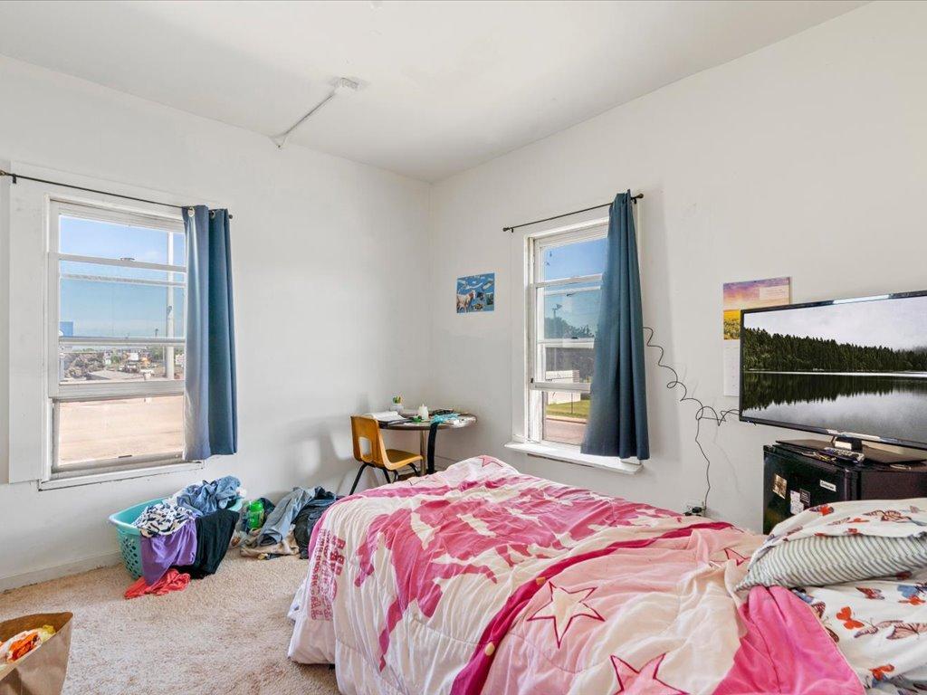 Single Room Apartment 1 of 8
