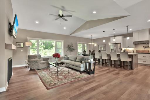 4144 Shady Oak Road S, Hopkins, MN 55343