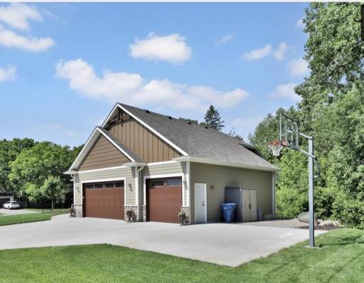 4144 Shady Oak Road S, Hopkins, MN 55343