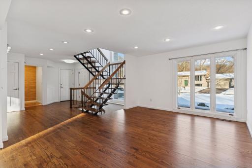 13124 April Lane, Hopkins, MN 55305