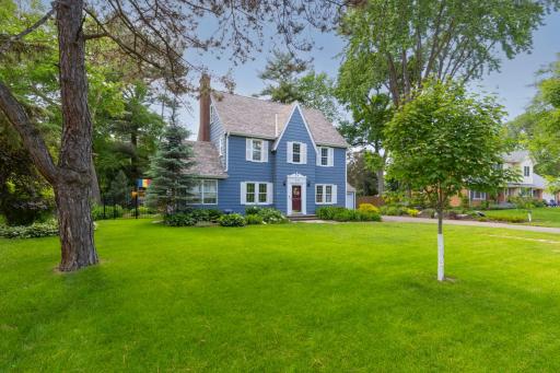 Timeless elegance meets modern comfort in this beautifully updated Nantucket Colonial, perfectly nestled on a picturesque 0.24-acre lot on a quiet no-outlet street in the highly sought-after Interlachen Park neighborhood.
