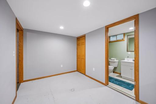 213 Queen Avenue NW, Silver Lake, MN 55381