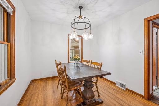 213 Queen Avenue NW, Silver Lake, MN 55381