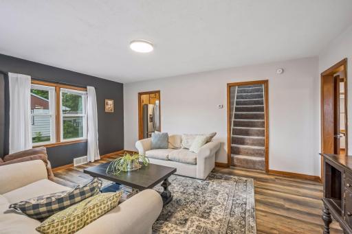 213 Queen Avenue NW, Silver Lake, MN 55381