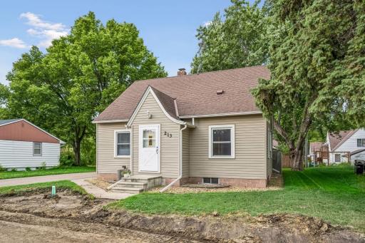 213 Queen Avenue NW, Silver Lake, MN 55381
