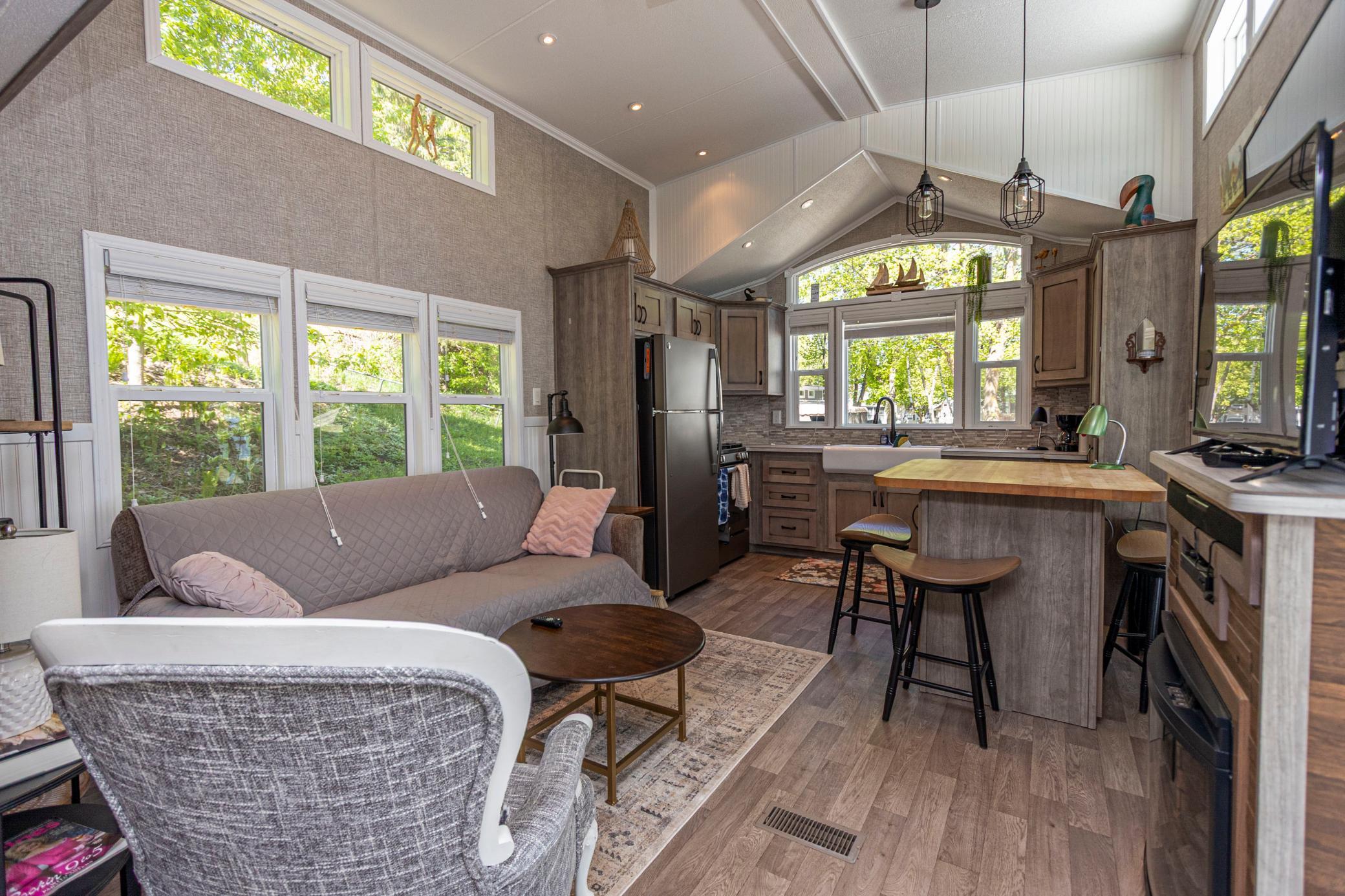 Living/Kitchen
