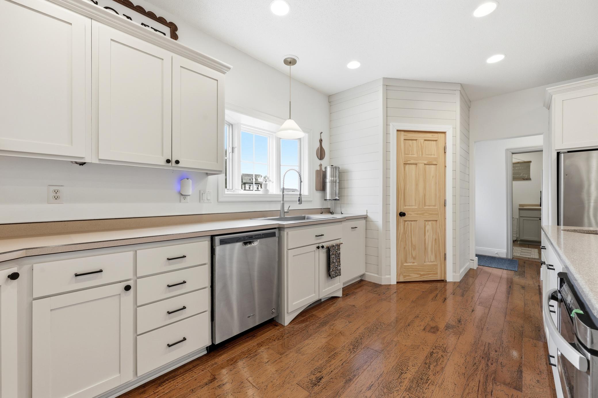 Lots of Counter and Cabinet Space