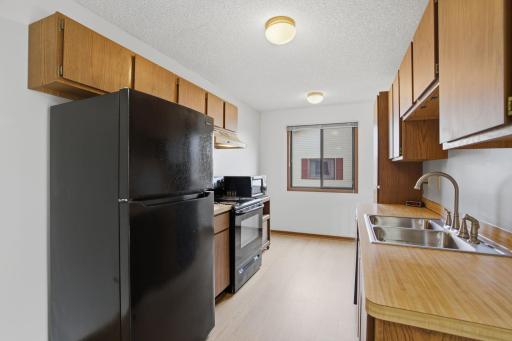6616 83rd Court N, Brooklyn Park, MN 55445