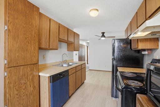 6616 83rd Court N, Brooklyn Park, MN 55445