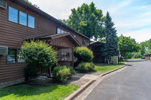 4830 Babcock Trail, 111, Inver Grove Heights, MN 55077