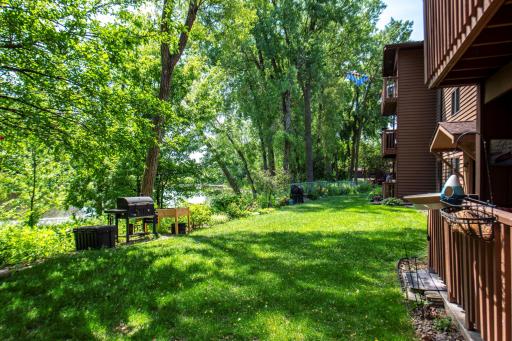 4830 Babcock Trail, 111, Inver Grove Heights, MN 55077