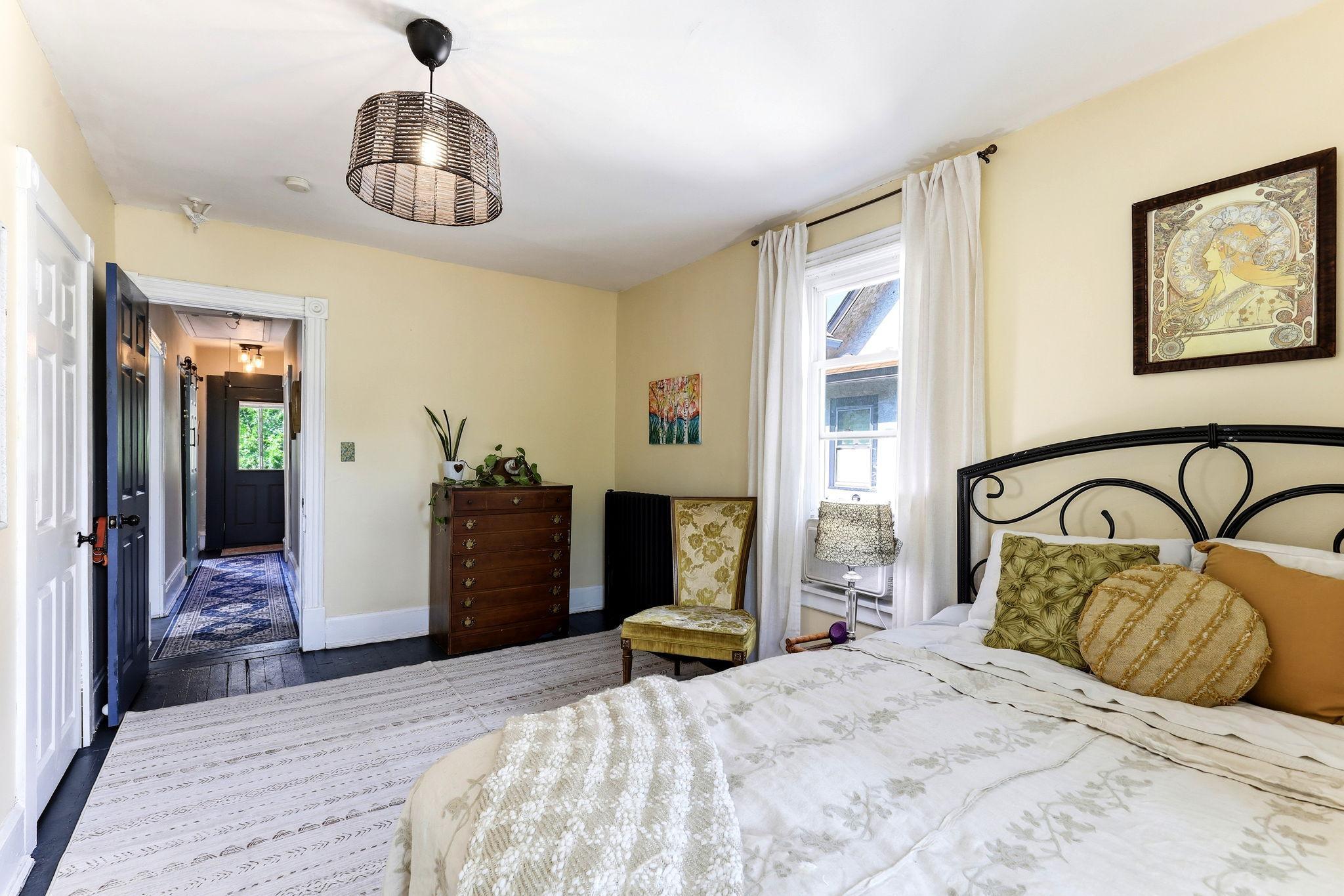 21-web-or-mls-757-Tuscarora-Ave-W-21.jpg