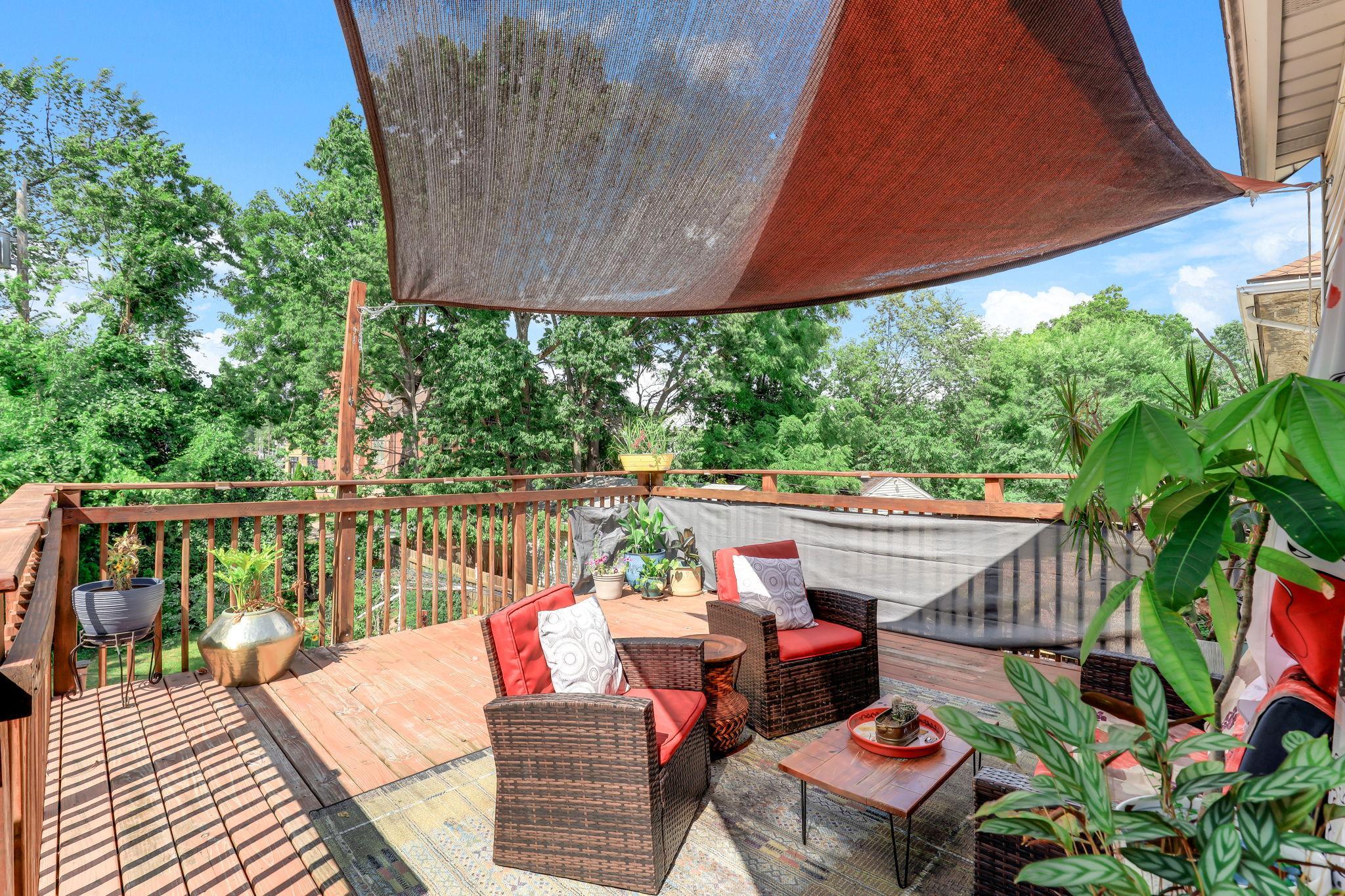 29-web-or-mls-757-Tuscarora-Ave-W-29.jpg