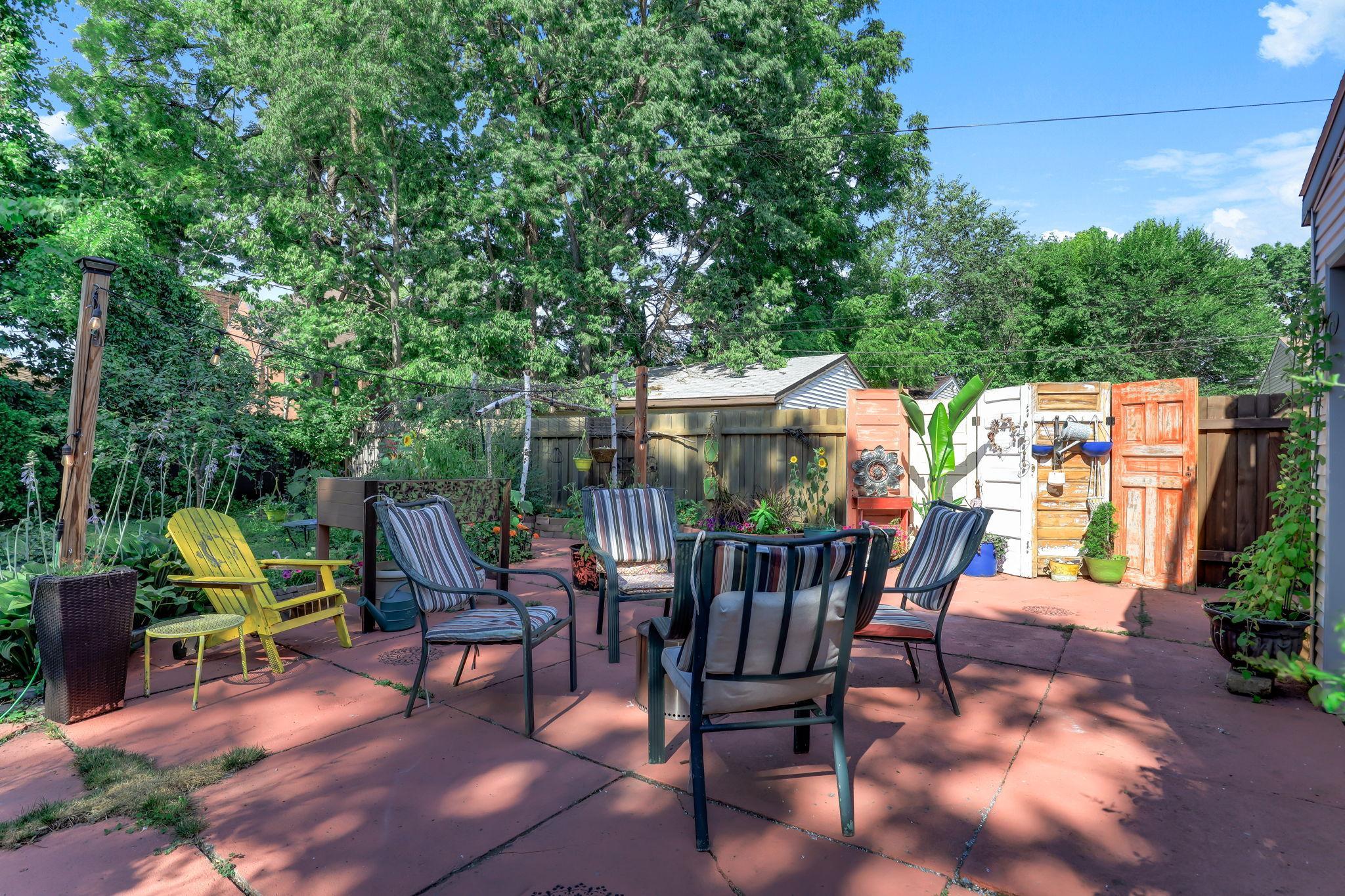 33-web-or-mls-757-Tuscarora-Ave-W-33.jpg