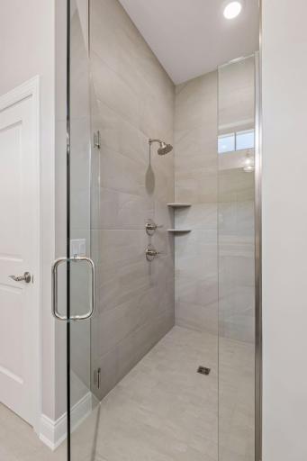 264 Wayzata Boulevard E, Wayzata, MN 55391