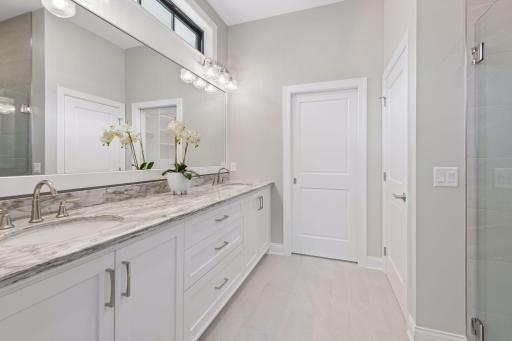 264 Wayzata Boulevard E, Wayzata, MN 55391