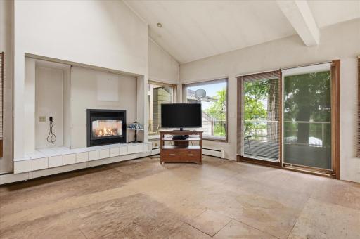 08-5510 Maple Heights Rd [3152808]- 008.jpg