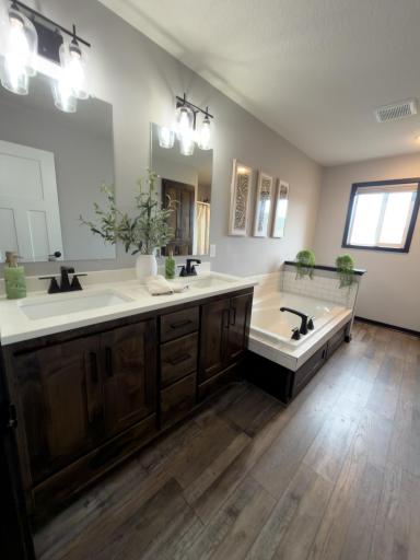 8255 384th Trail, North Branch, MN 55056