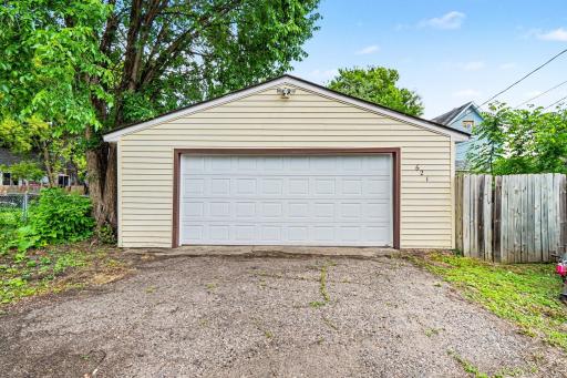 621 Newton Avenue N, Minneapolis, MN 55411