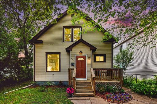 621 Newton Avenue N, Minneapolis, MN 55411