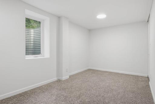 2972 Woodbridge Street, Roseville, MN 55113