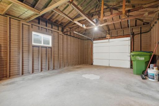 2972 Woodbridge Street, Roseville, MN 55113