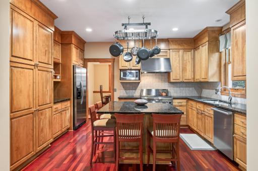 1423 June Avenue S, Golden Valley, MN 55416
