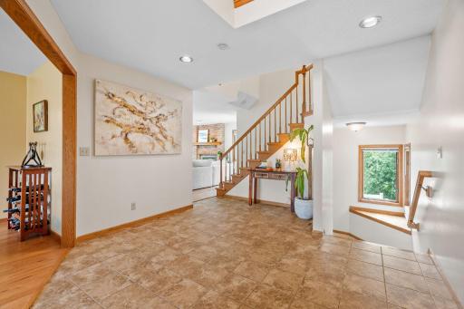 1257 Donegal Alcove, Saint Paul, MN 55125