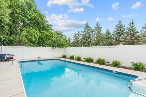 1257 Donegal Alcove, Saint Paul, MN 55125