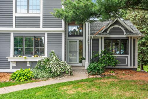 1257 Donegal Alcove, Saint Paul, MN 55125
